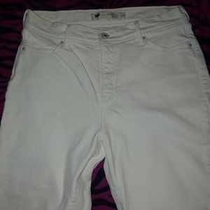 White Levi's 512